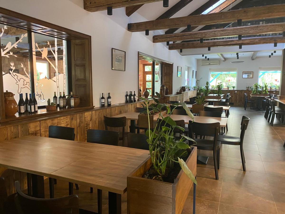 A Fogado Bed & Breakfast Bicske Ngoại thất bức ảnh